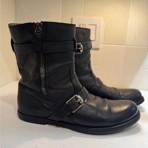 Gucci men’s Black Leather side zip engineer moto motorcycle combat  boots 9.5